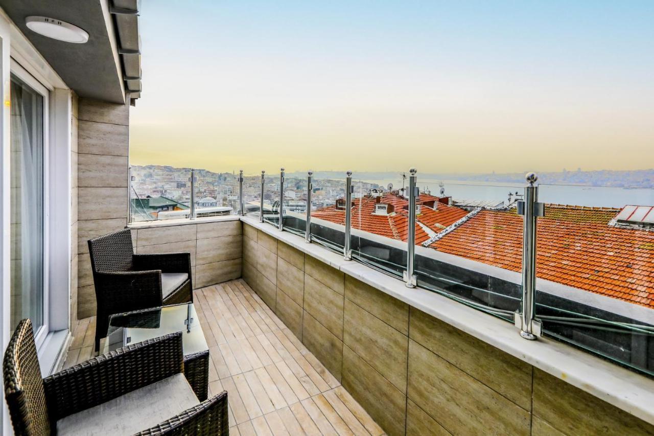 Vibrant Flat 500 M To Uskudar Ferry Station Istanbul Exterior photo